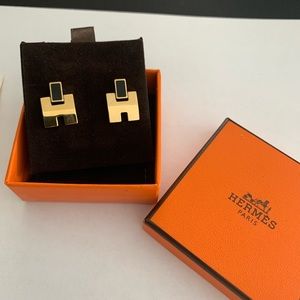 Hermès H earrings